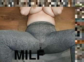 pissande, amatör, milf, trosor, brittisk, tight, fetisch, jeans, vått