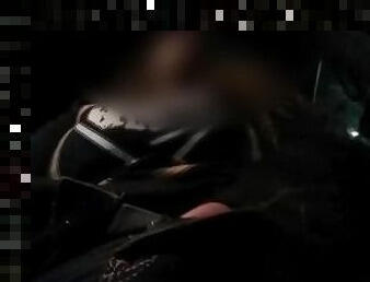 masturbación, orgasmo, público, amateur, interracial, madurita-caliente, coche, sexo-con-ropa