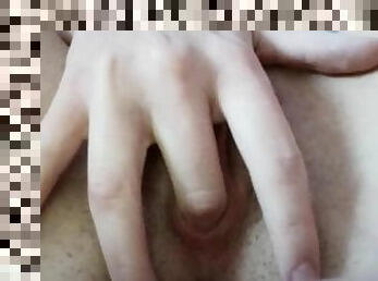 gros-nichons, masturbation, orgasme, chatte-pussy, amateur, ados, branlette, seins, solo, brunette