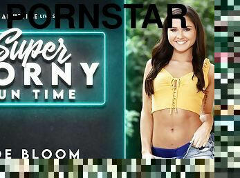 Zoe Bloom in Zoe Bloom - Super Horny Fun Time