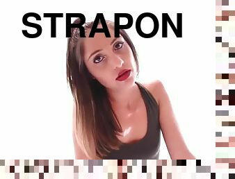 strapon, solo