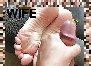 Huge load on wifes feet