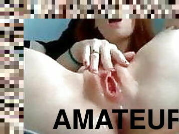 masturbation, gammal, orgasm, pissande, fitta-pussy, kvinnligt-sprut, amatör, brudar, fingerknull, rödhårig