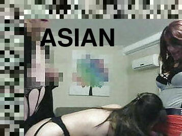 asiatiche, lui-lei, pompini, mammine-mature, coppie, trio, arrapate