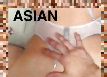 asiatique, chatte-pussy, granny, ejaculation-interne, femme-habillée-mec-nu