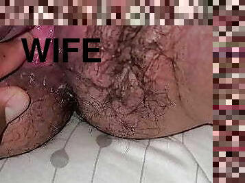 My wife&#039;s cousin giving me a footjob and squirting after.