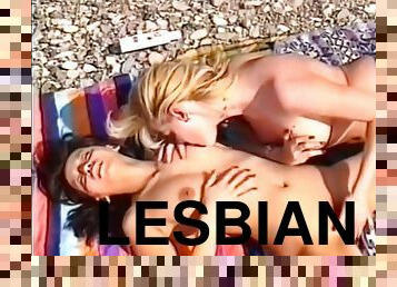 public, lesbienne