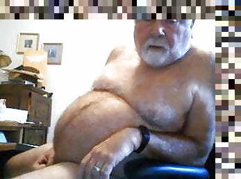 Daddy cums on cam