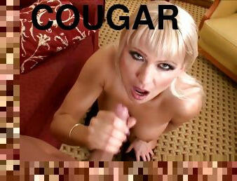 Glam cougar cum soaked