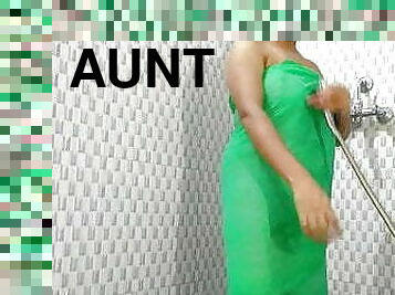 Aunt with a big ass has morning fuck in the bathroom