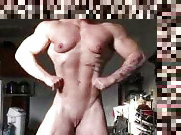 Huge muscle girl posing naked