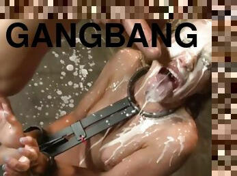 penis-besar, remaja, mainan, deepthroat-penis-masuk-ke-tenggorokan, gangbang-hubungan-seks-satu-orang-dengan-beberapa-lawan-jenis, bdsm-seks-kasar-dan-agresif, seks-grup, berambut-pirang, ejakulasi-beberapa-pria-pada-wanita, fetish-benda-yang-dapat-meningkatkan-gairah-sex