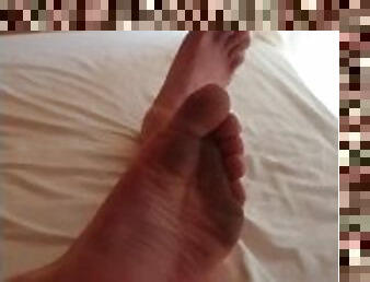 Dirty Feet! Horny Cumshot on my soles in Dorm Room