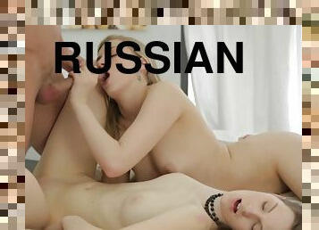 russe, eruzioni-di-sperma, cazzi-enormi, lesbiche, seghe, gole-profonde, gangbang, sesso-di-gruppo, trio, sperma-sulla-faccia