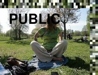 public, amateur, ados, pieds, culotte, parc, clignotant