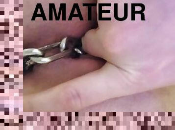 masturbation, fitta-pussy, amatör, leksak, piercad, fetisch, ensam, rövhål, tatuering, kedjad