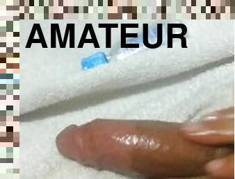 baignade, masturbation, amateur, ejaculation-sur-le-corps, énorme-bite, gay, branlette, douche, solo, bite