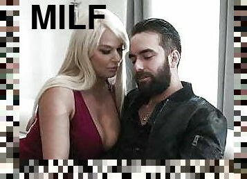 gros-nichons, maman-et-garçon, fellation, milf, maman, horny, blonde, face-sitting, domination, cougar