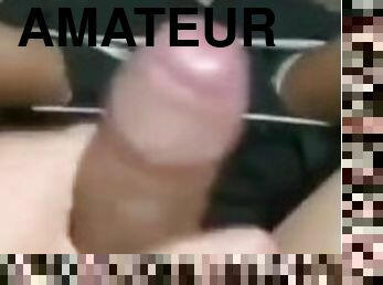 Masturbación masculina en primer plano