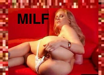 Self Pleasing MILF Julia Ann Stripping And Fingering Herself