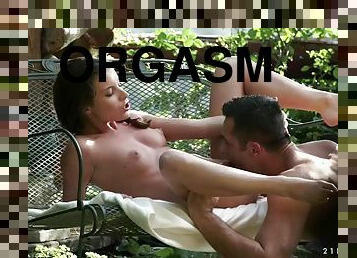 Orgasmic pussy pounding action in this untamed outdoor shoot