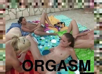 orgazam, orgije, vani, zabava, pička-pussy, strapon, lezbejke, tinejdžeri, igračke, porno-zvijezde