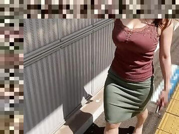 ??????OL????????????????????Tank top office worker's swaying tits and whipped thighs are so sexy