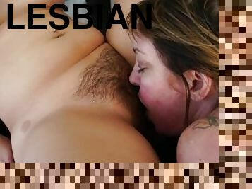 Lesbian mature slut with big boobs tries lesbian sex!