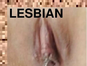 kylpy, masturbaatio, pissaaminen, amatööri, typykät, lesbo-lesbian, latino, ranskalainen, vessa, fetissi