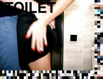 offentlig, toilet, påklædt-sex, brunette, klub