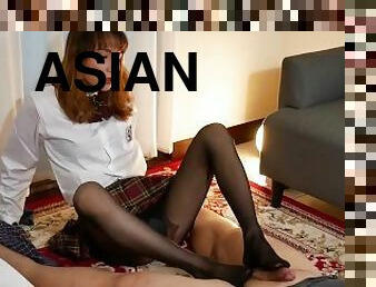 asiatisk, pappa, strumpbyxor, brudar, cumshot, tonåring, avrunkning, fötter, pov, college