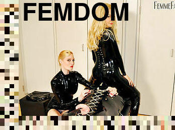 Mistress Eleise de Lacy & Lady Lola & Slave in Rubber Toy - KINK