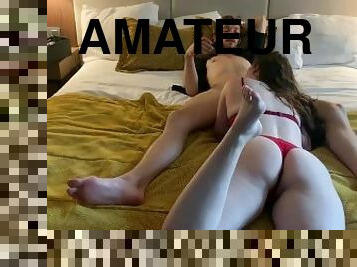 On vient d'arriver à l'hôtel et je veux déjà sa bite ! - Amateur Rouge Passion