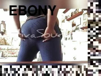 Ebony MILF Farts In Leggings