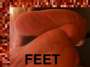 Soles Under Bed 1 - Rubbing Feet ASMR