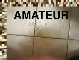 amateur, ejaculation-sur-le-corps, gay, branlette, première-fois, solo