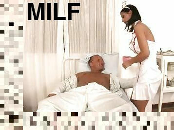 röv, monster, sjuksköterrska, gammal, orgasm, fitta-pussy, kvinnligt-sprut, avsugning, gigantisk-kuk, milf