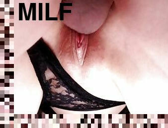 Milf Get's Her Creamy Pussy Full Of Cum CloseUp