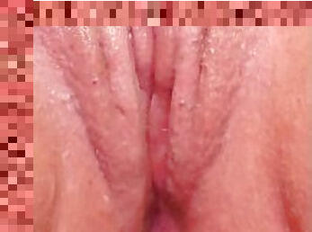 clítoris, masturbación, orgasmo, coño-pussy, amateur, regordeta, con-los-dedos, primera-persona, húmedo