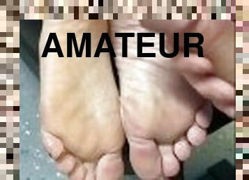 amatör, ayaklar, meni, sikişme, fetiş, spor-salonu, ayak-fetişi, ayak-parmakları