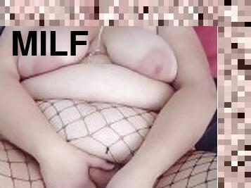 gros-nichons, grosse, masturbation, chatte-pussy, amateur, milf, jouet, latina, belle-femme-ronde, résille