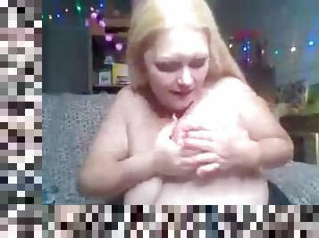 culo, tetas-grandes, amateur, madurita-caliente, mamá, regordeta, regordeta-chubby, rubia, webcam, madre