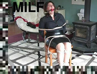 Juicy Milf Chair Tied