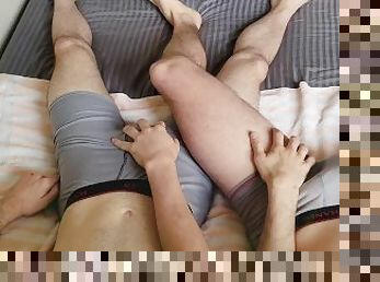 besar-huge, mastubasi, amatir, cumshot-keluarnya-sperma, handjob-seks-dengan-tangan-wanita-pada-penis-laki-laki, sentakkan