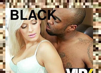 BLACK4K. Blonde nicely blacked in hotel room during summer vacation