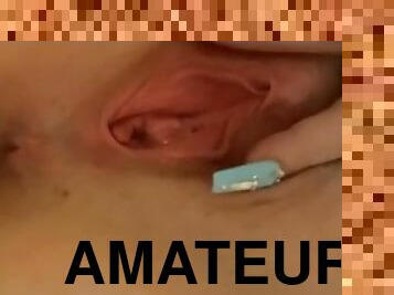 röv, storatuttar, masturbation, fitta-pussy, amatör, brudar, fingerknull, tight, ensam, vått