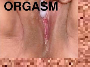 Up close and personal orgasm ????????