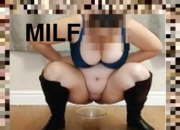 pissaaminen, ruikkiminen, vaimo, amatööri, milf, pari, lunttu, kiimainen, kotivaimo, pervo