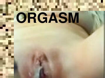 masturbare-masturbation, orgasm, tasnit, bunaciuni, milf, jucarie, blonda, dildo, micuta