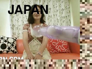 Hot japanese mature mom +50 enjoy of hitachi and cock with creampie